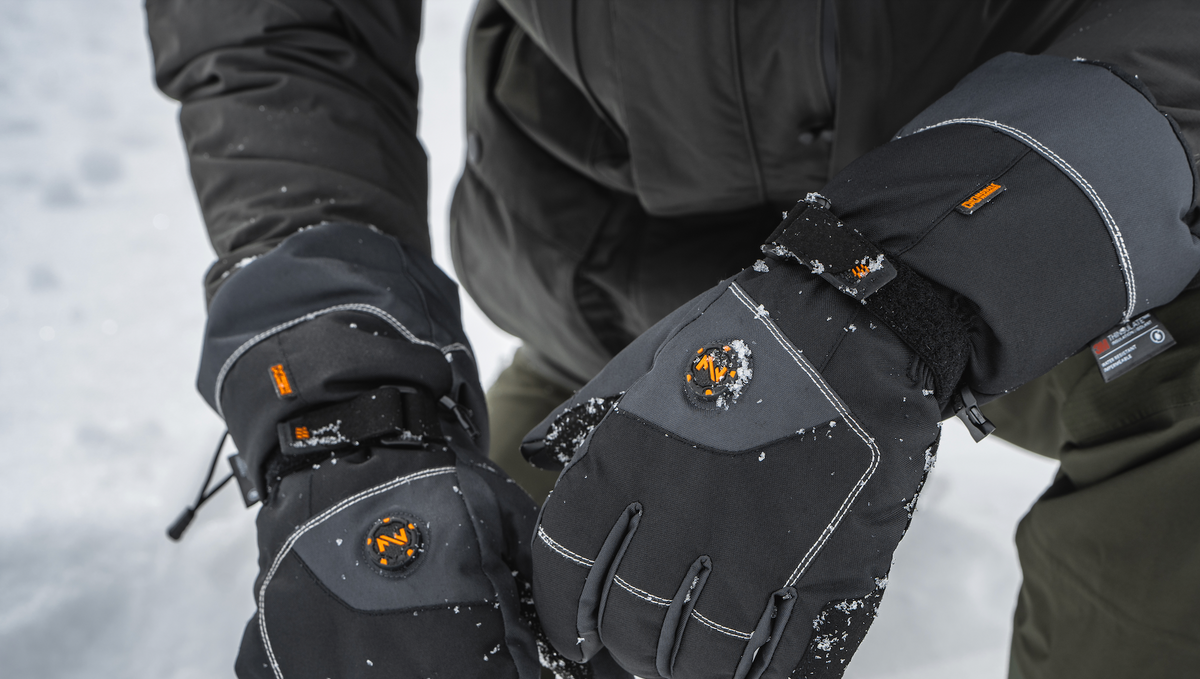 Embrace the Cold with Style: How Fieldsheer's Heated Gloves are Revolutionizing Winter Comfort